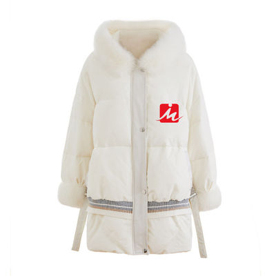 ジャケットのクリームの膝のジャケットの下の光沢のある厚い羽毛のコートのパトロールの下の毛織のライト級選手