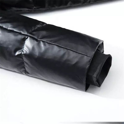 フード付きのジャケットの下のジャケットの厚い暖かいの下の軽量の白いアヒル