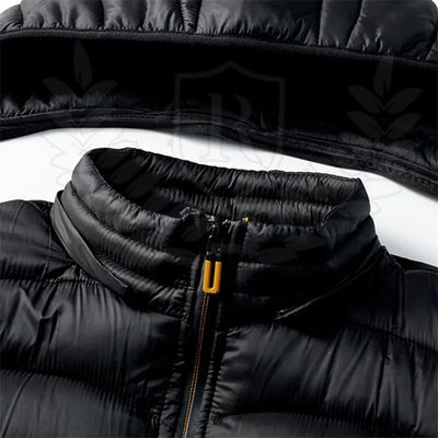 泡注文の軽量のウインドブレイカーの冬のジャケットは通気性の取り外し可能な袖を防水する